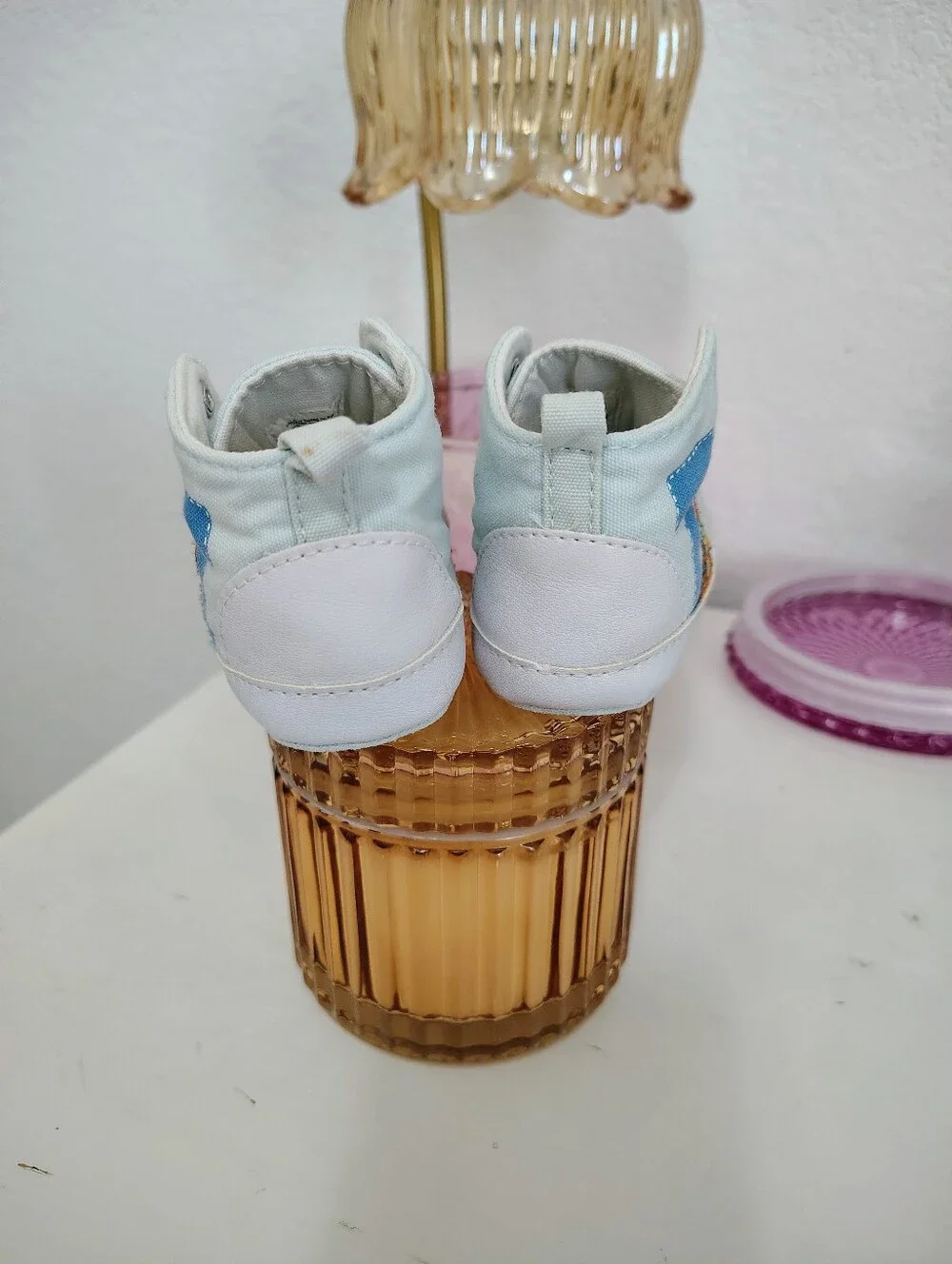 Vintage WINNIE THE POOH Light Blue Tigger Canvas Baby Sneakers Size 3